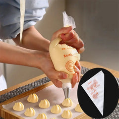 100 pcs Laminating Nozzle Bag Plastic Disposable